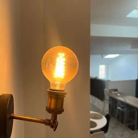Spacieux T1 Lumineux Au Coeur De Lejlighed Toulon
